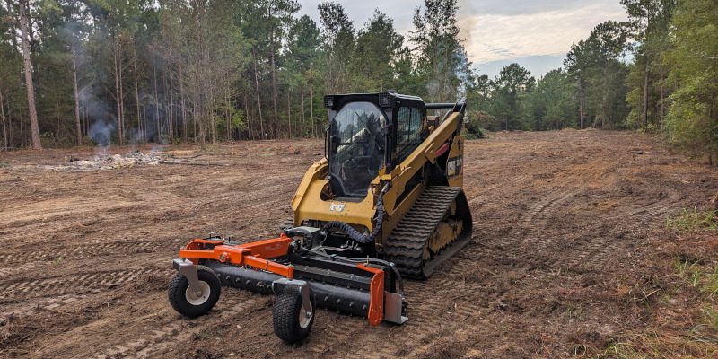 Mulching in Altha, Florida